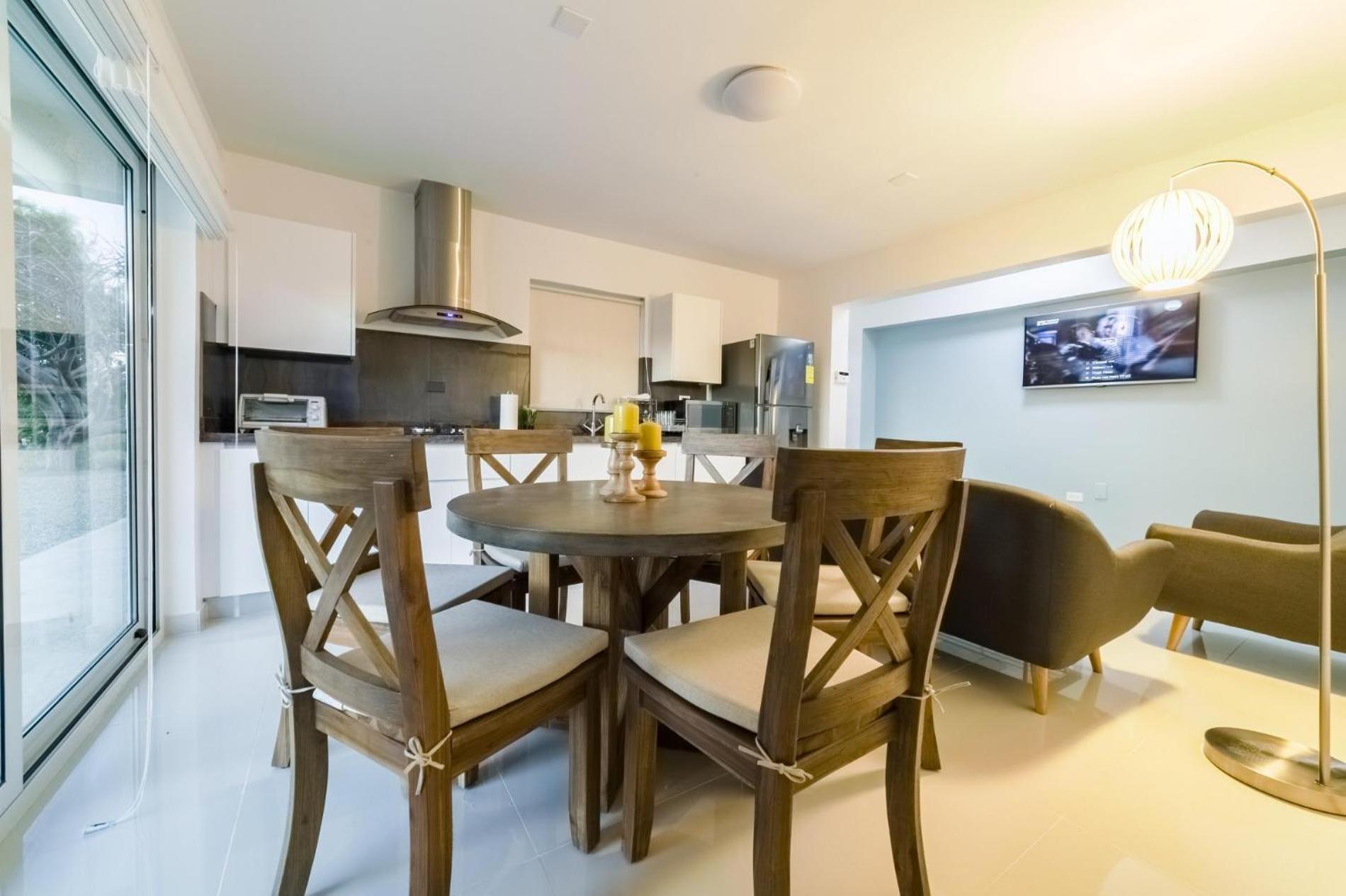 Koyari Modern Condos 9BR 7BA Sleeps 26 w/ Pool&Roof Deck Palm Beach Exterior foto