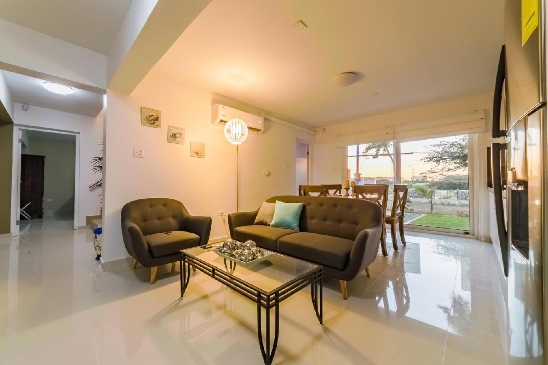 Koyari Modern Condos 9BR 7BA Sleeps 26 w/ Pool&Roof Deck Palm Beach Exterior foto