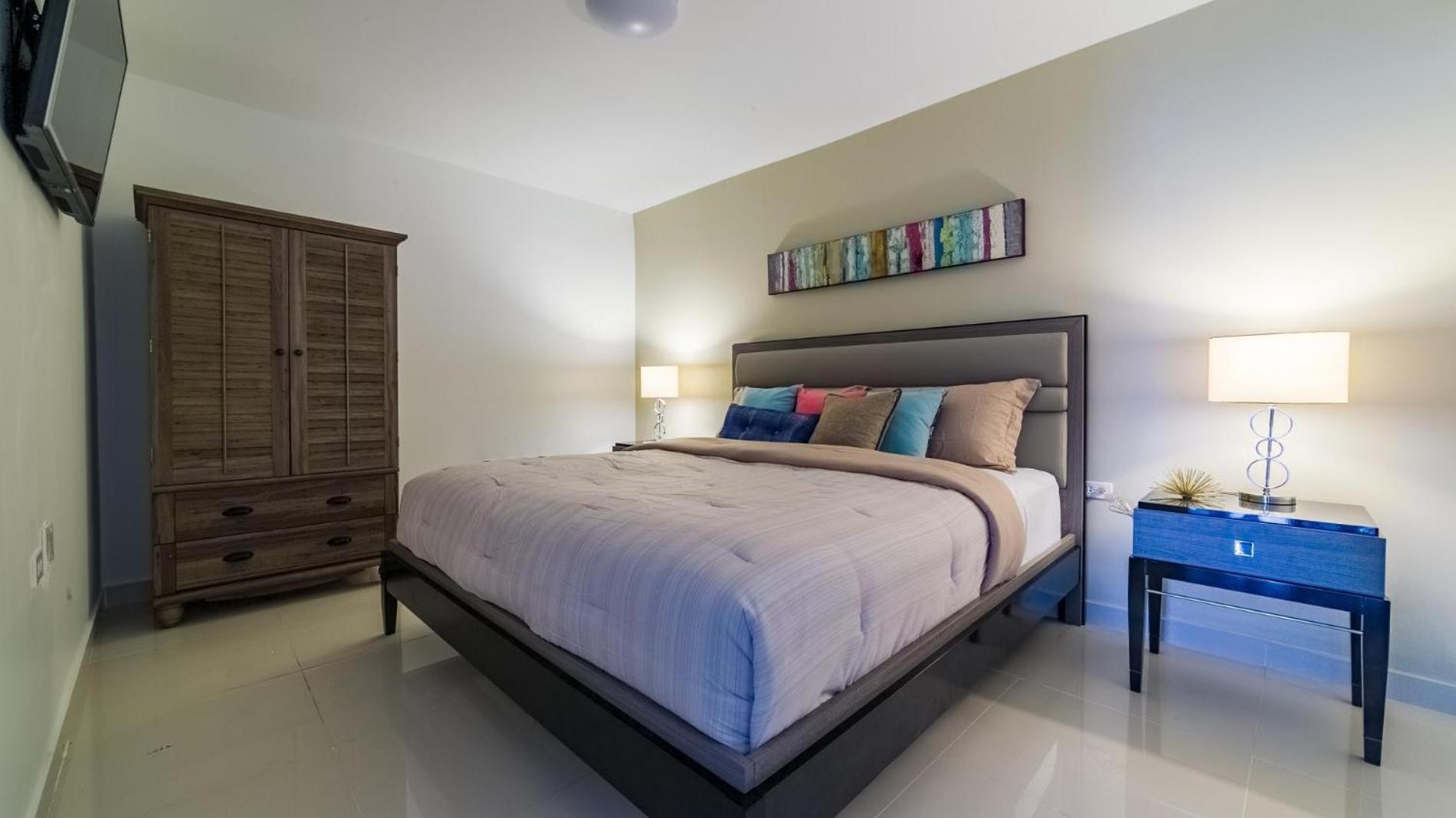 Koyari Modern Condos 9BR 7BA Sleeps 26 w/ Pool&Roof Deck Palm Beach Exterior foto