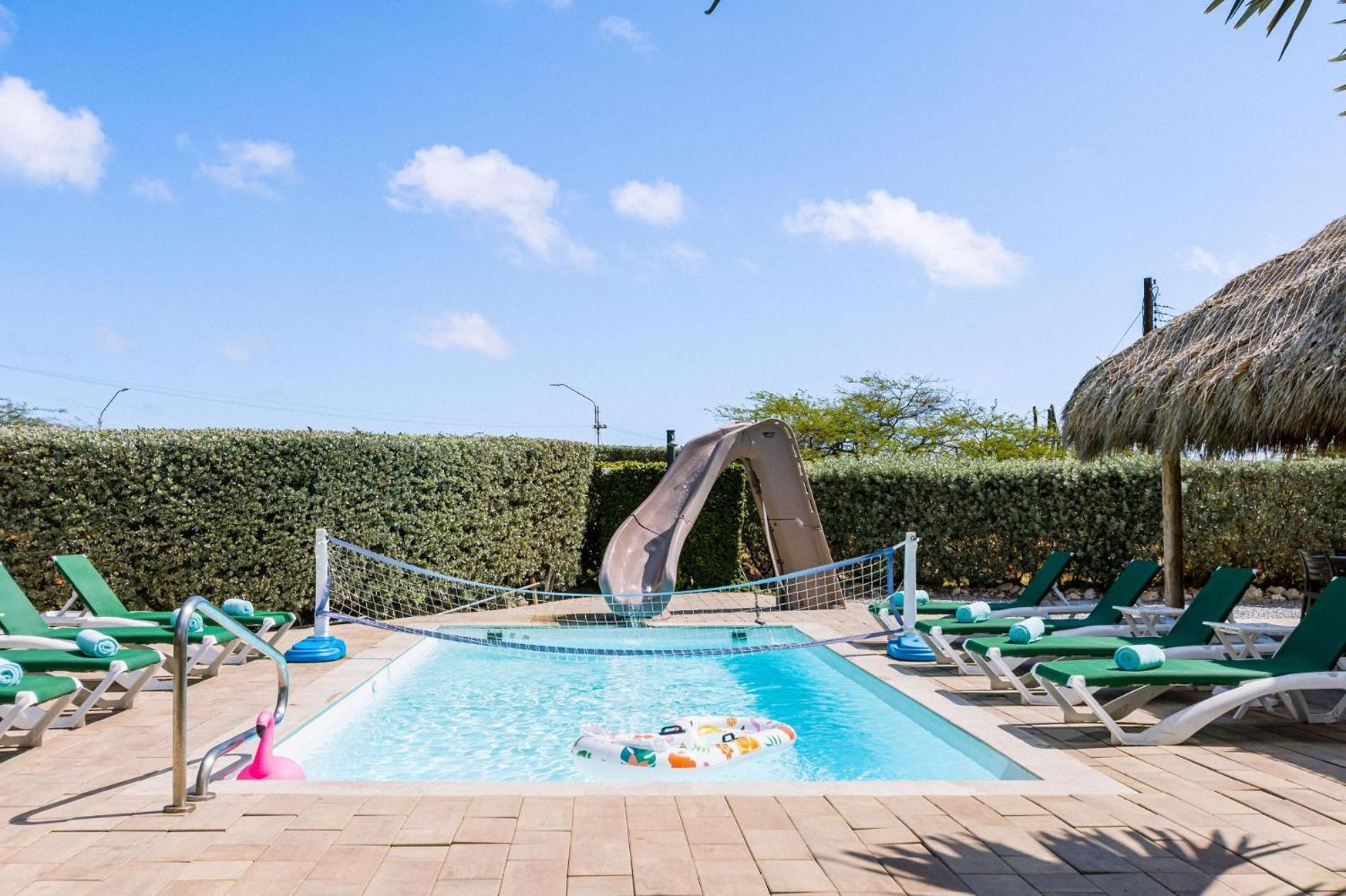 Koyari Modern Condos 9BR 7BA Sleeps 26 w/ Pool&Roof Deck Palm Beach Exterior foto