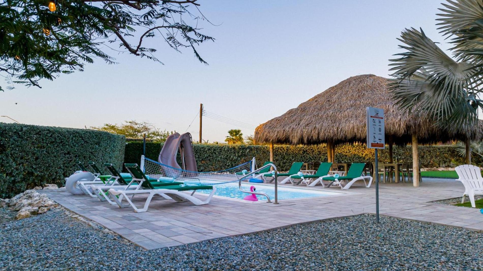 Koyari Modern Condos 9BR 7BA Sleeps 26 w/ Pool&Roof Deck Palm Beach Exterior foto