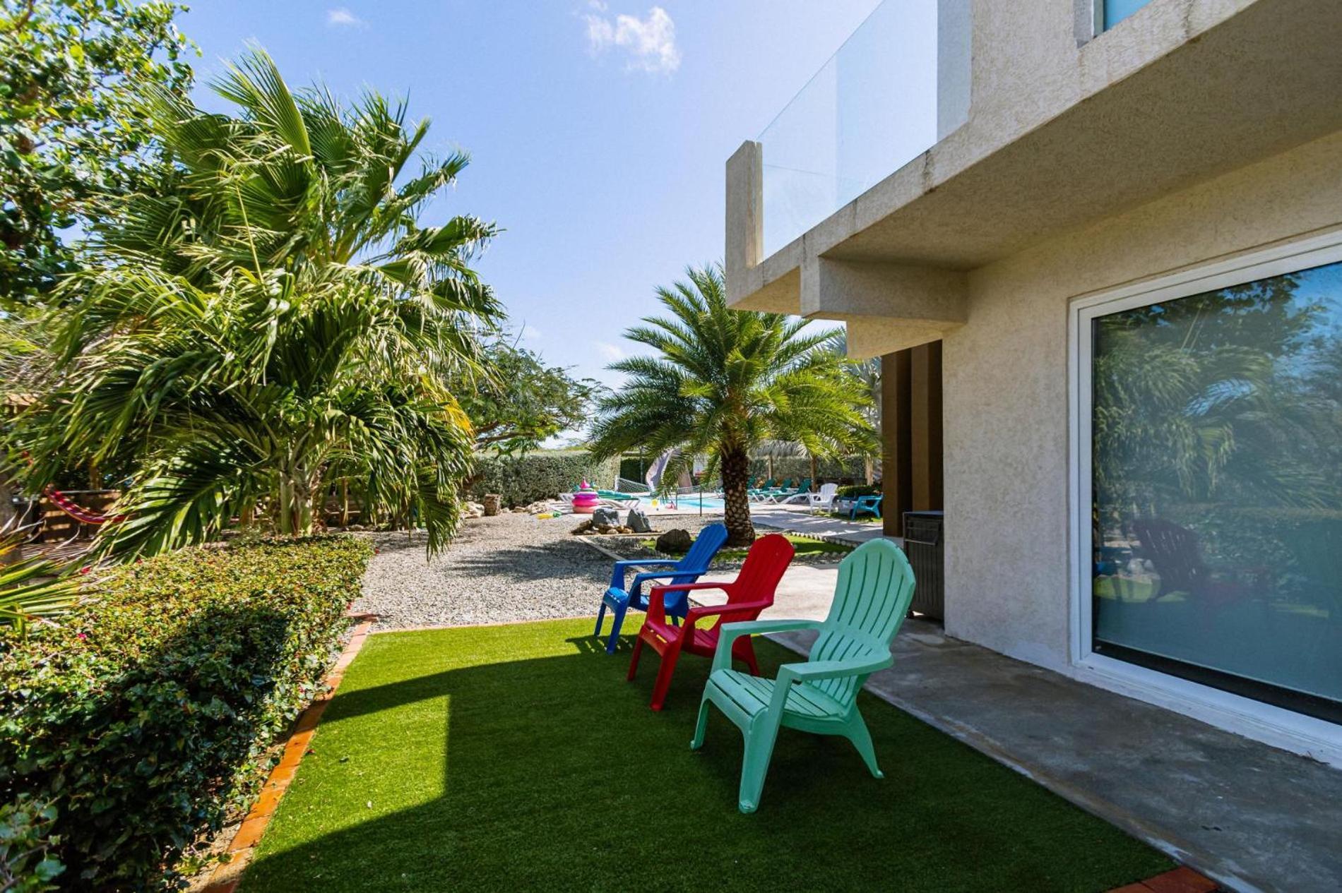 Koyari Modern Condos 9BR 7BA Sleeps 26 w/ Pool&Roof Deck Palm Beach Exterior foto