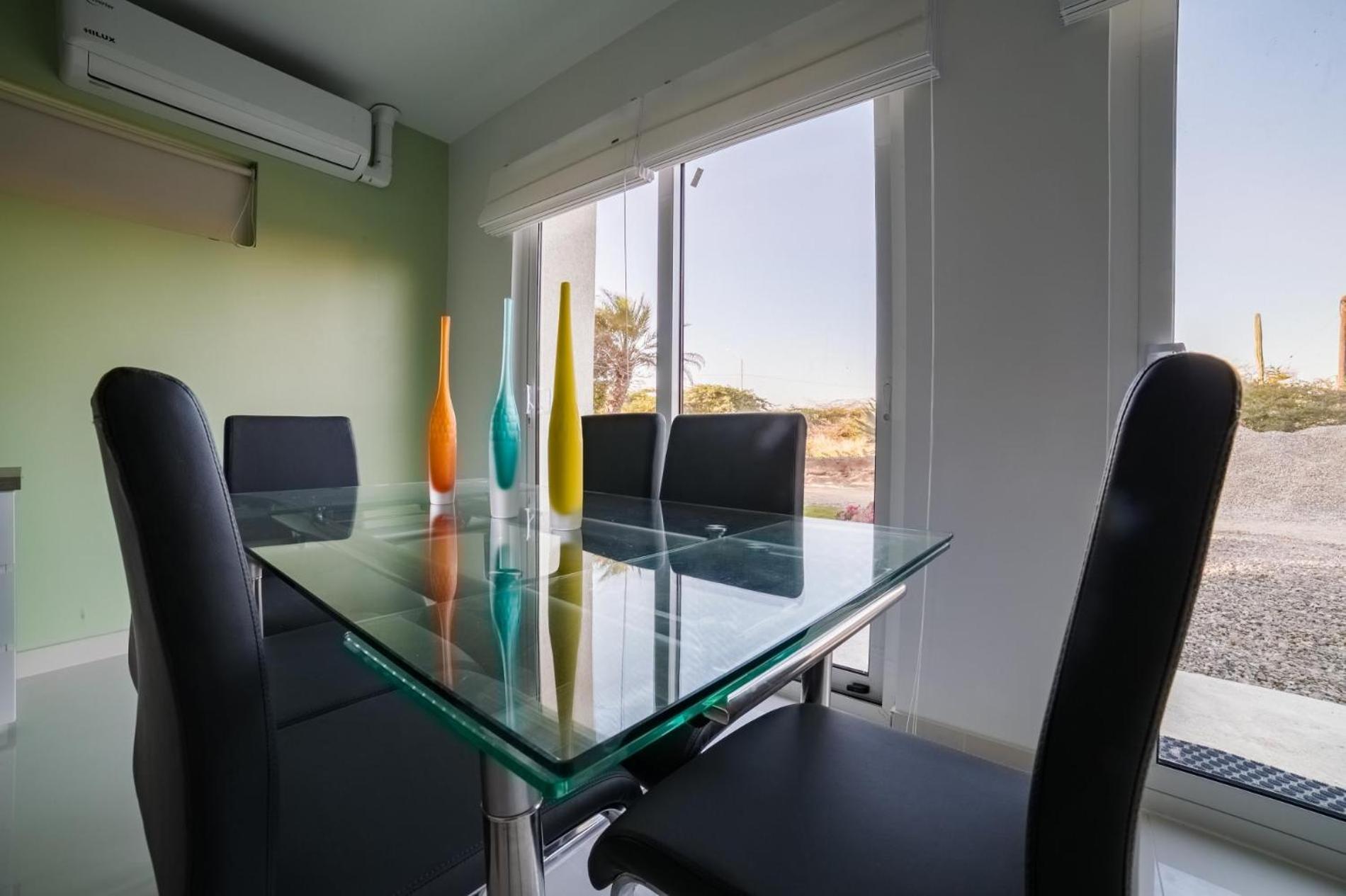 Koyari Modern Condos 9BR 7BA Sleeps 26 w/ Pool&Roof Deck Palm Beach Exterior foto